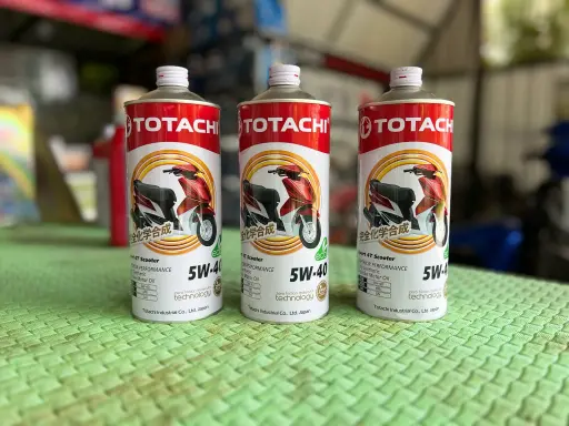 TOTATCHI SPORT 4T 5W40 Scooter